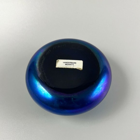 Vintage 1984 Vandermark Merritt Iridescent Paperweight by Barry Sautner Penguins - Picture 7 of 8